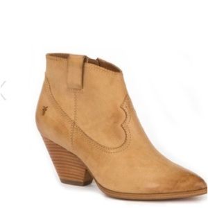 Frye Reina Booties | NWOT Taupe Western Leather Ankle Booties Boots size 6.5